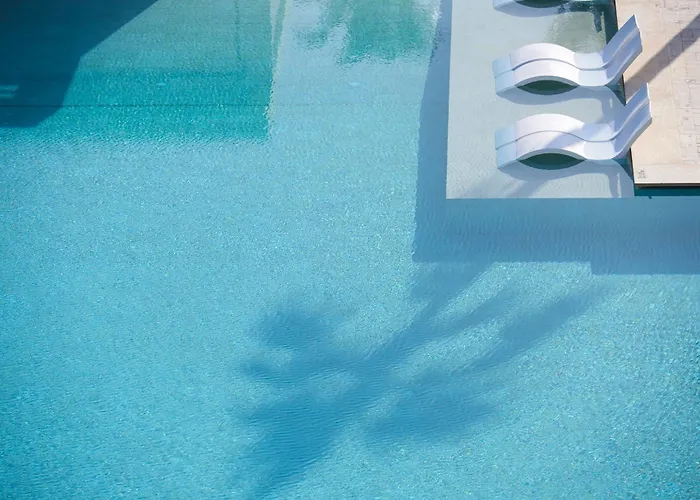 Sunrise Jade - Adults Only 5*